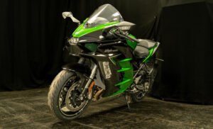 Read more about the article Unleash Your Inner Speed Demon with the 2023 Kawasaki Ninja H2® SX SE Ultra-Sport Touring Motorcycle