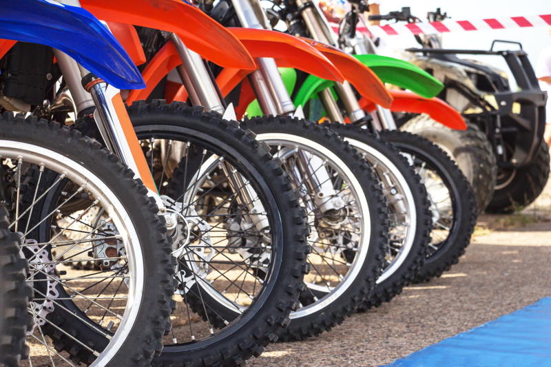Read more about the article How to Choose Dirt Bike Tires