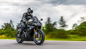 Read more about the article The Health Benefits of Riding a Motorcycle