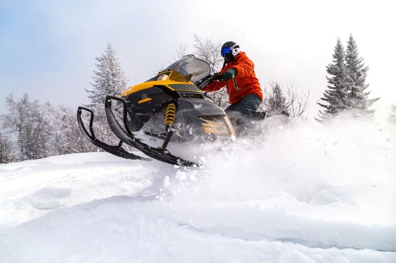 You are currently viewing Safety Tips for Enjoying Winter Activities with Your Snowmobile