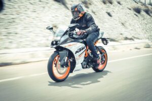 Read more about the article Essential Motorcycle Safety Gear: A Guide to Protecting Yourself on the Road