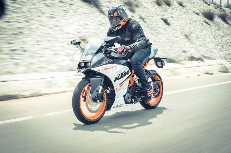 You are currently viewing Essential Motorcycle Safety Gear: A Guide to Protecting Yourself on the Road