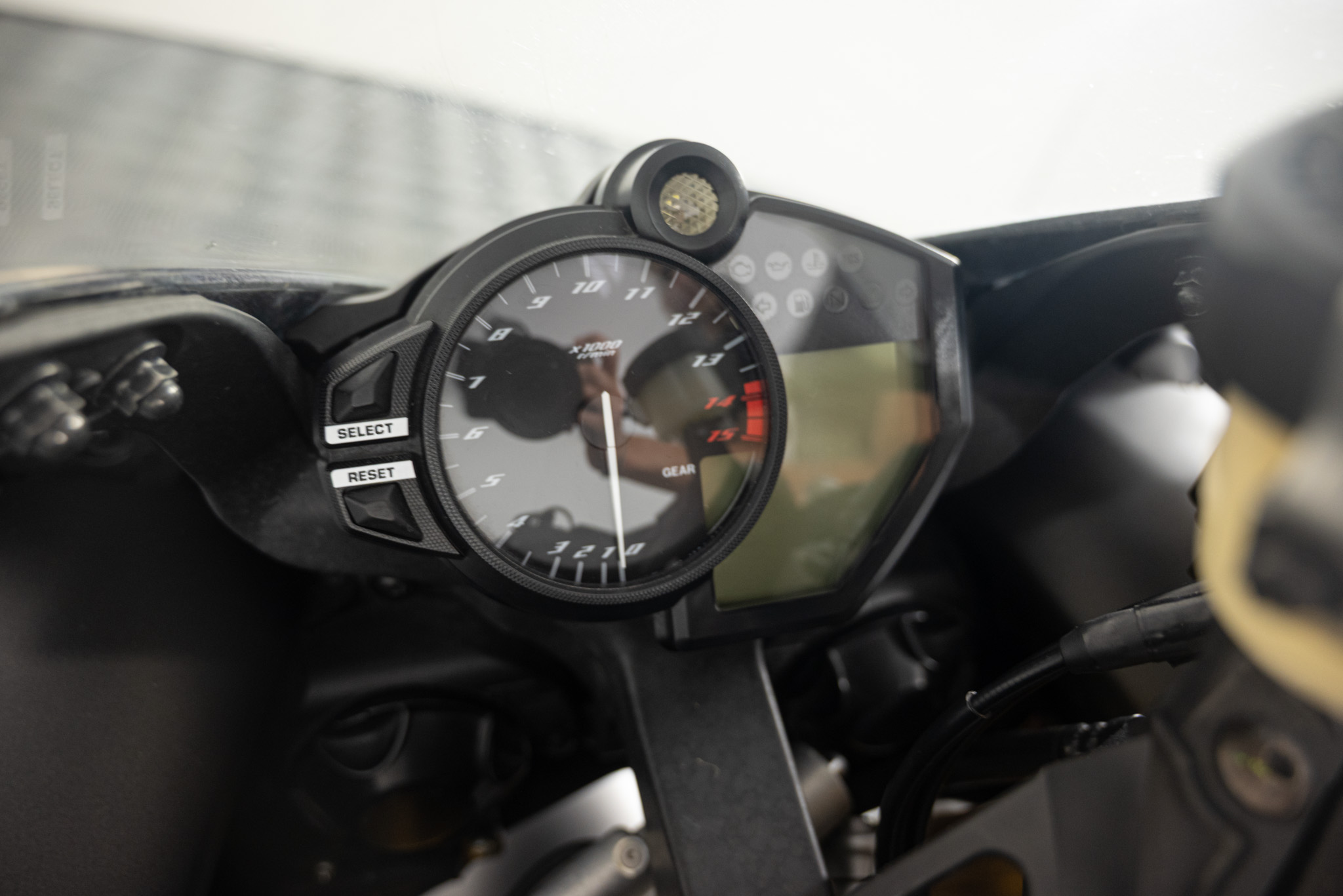 2014 Yamaha YZF-R1 MOTORCYCLE
