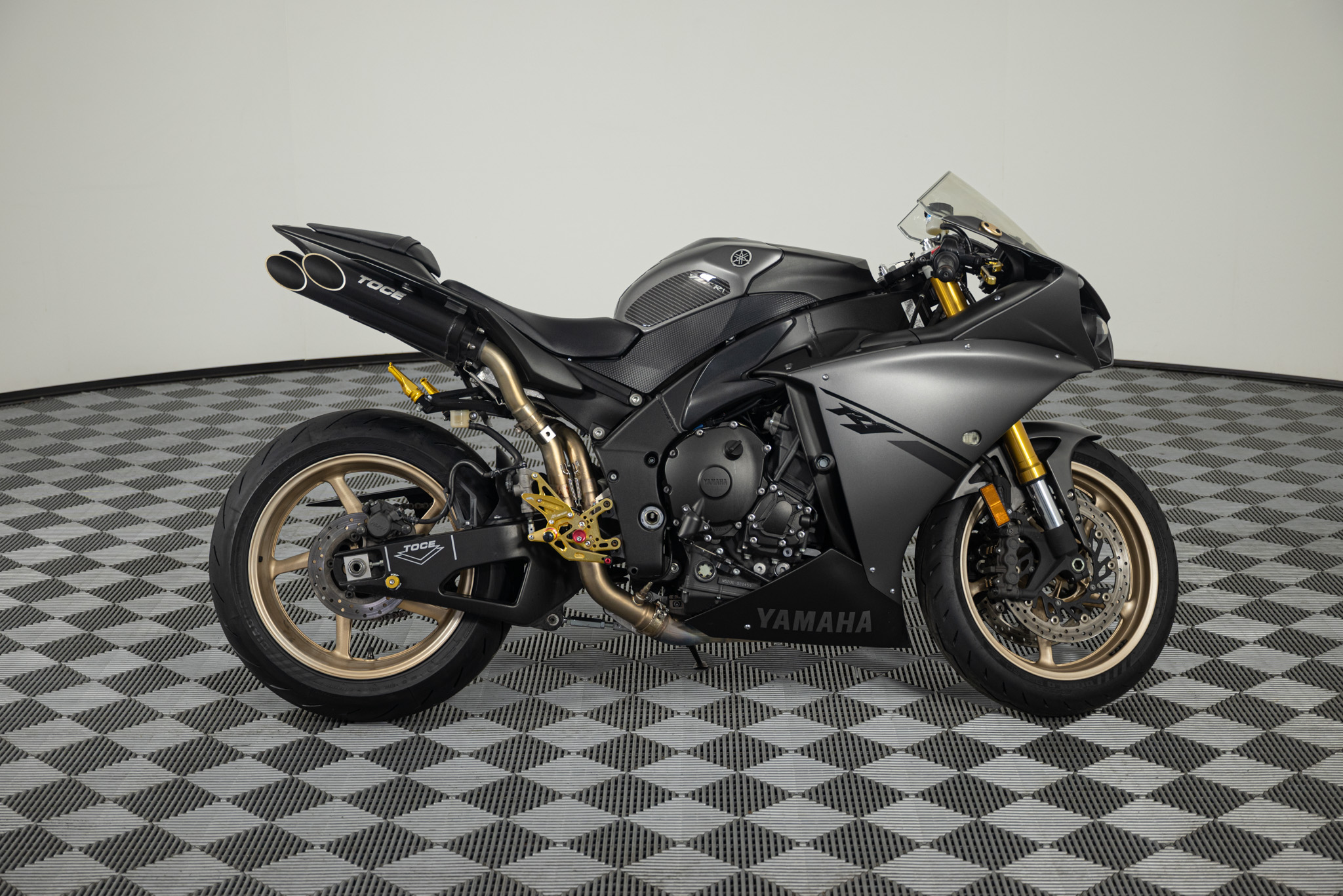 2014 Yamaha YZF-R1 MOTORCYCLE