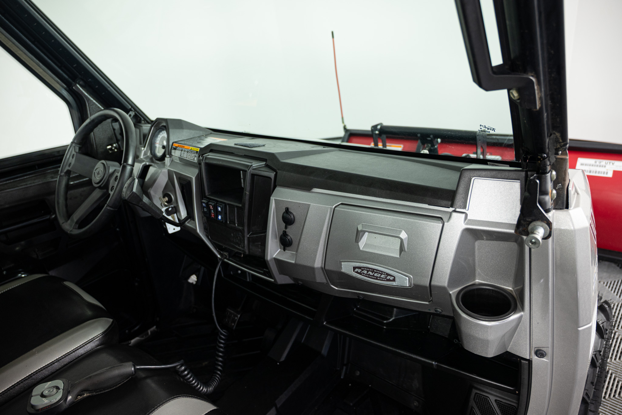 2015 POLARIS RANGER XP 570 EPS UTV