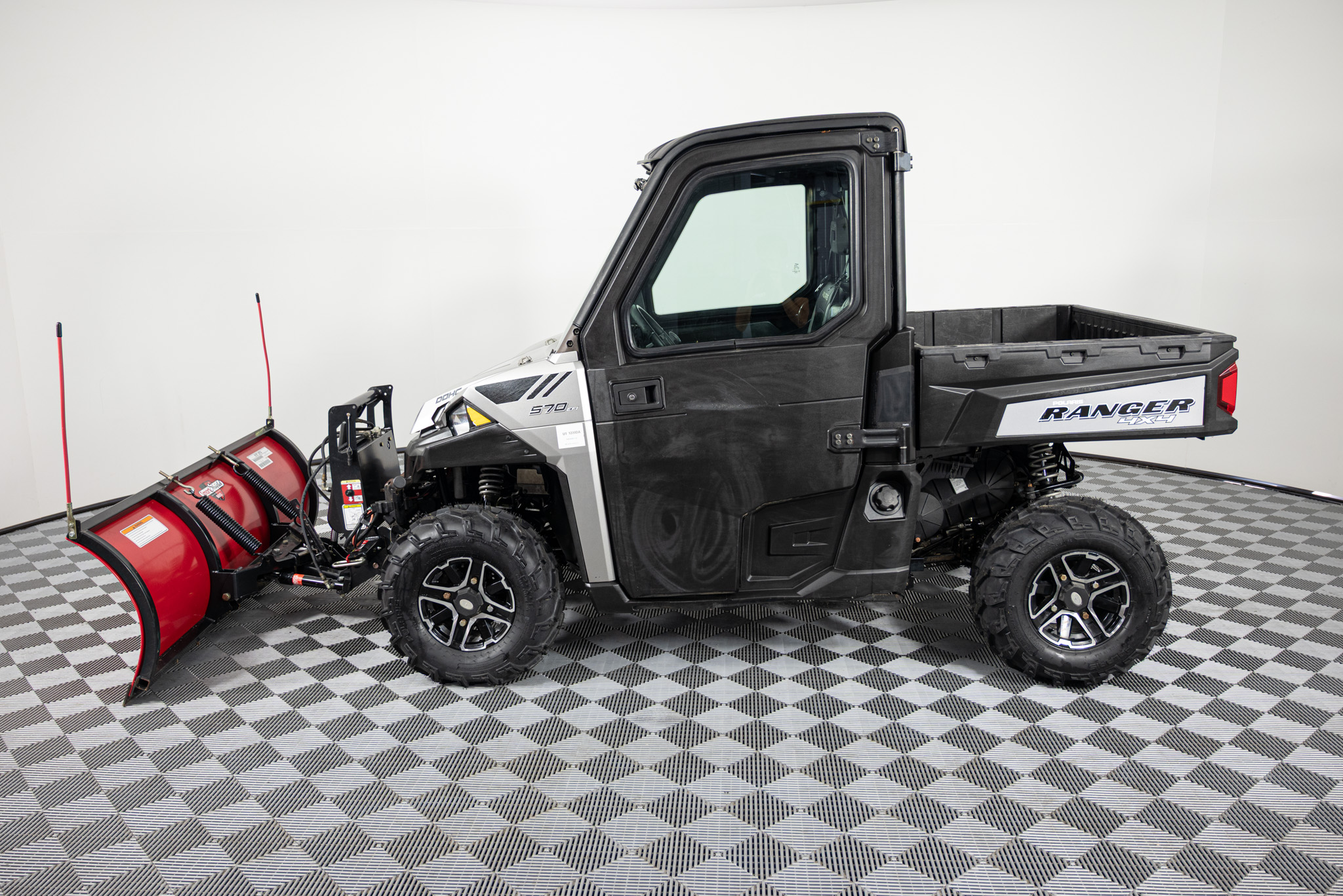 2015 POLARIS RANGER XP 570 EPS UTV