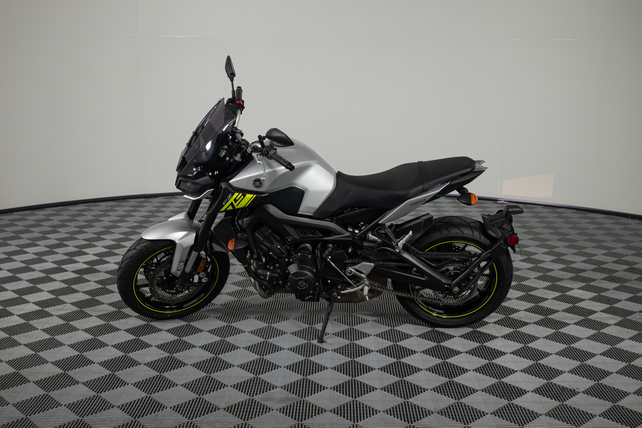 2017 Yamaha FZ-09 MOTORCYCLE