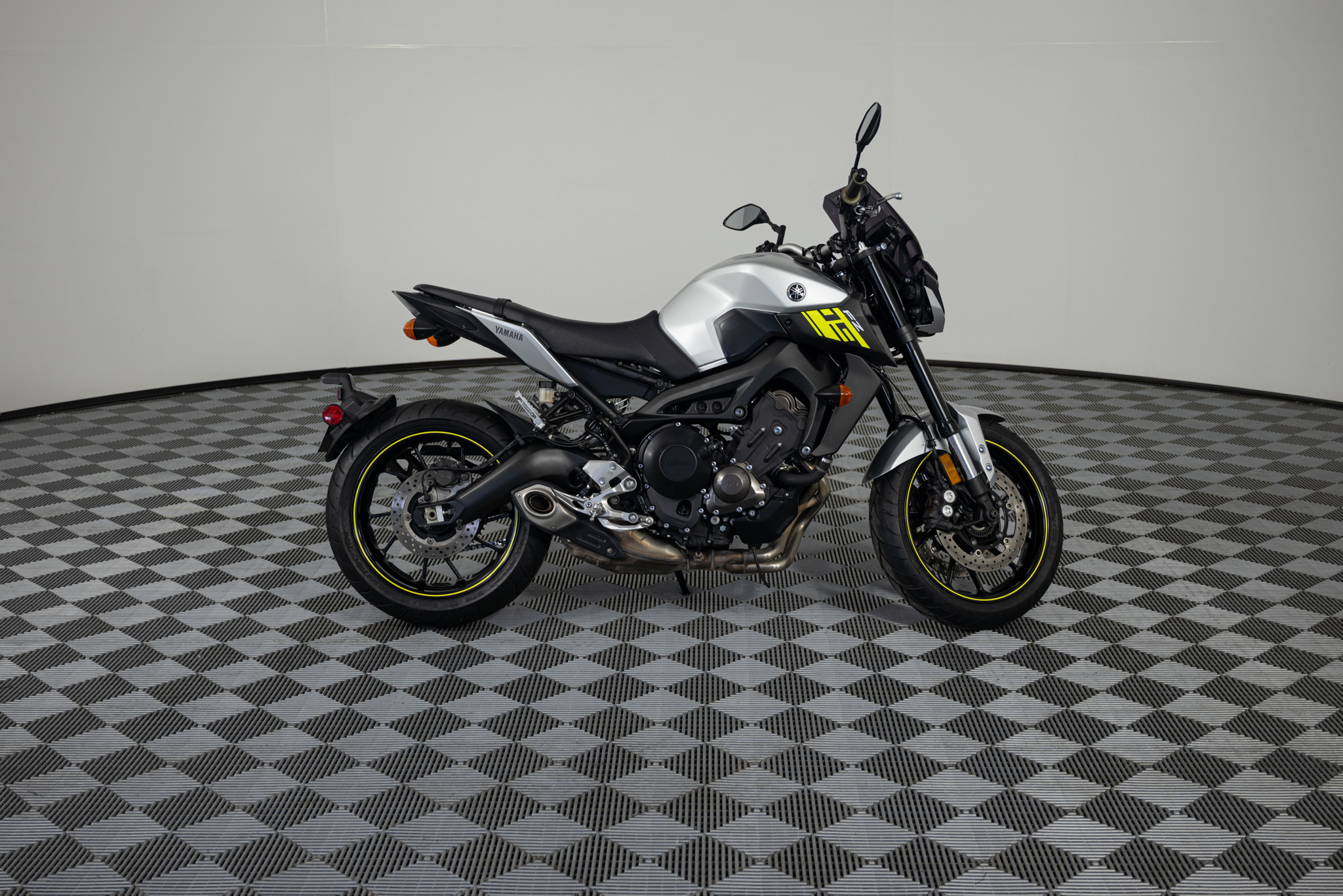 2017 Yamaha FZ-09 MOTORCYCLE