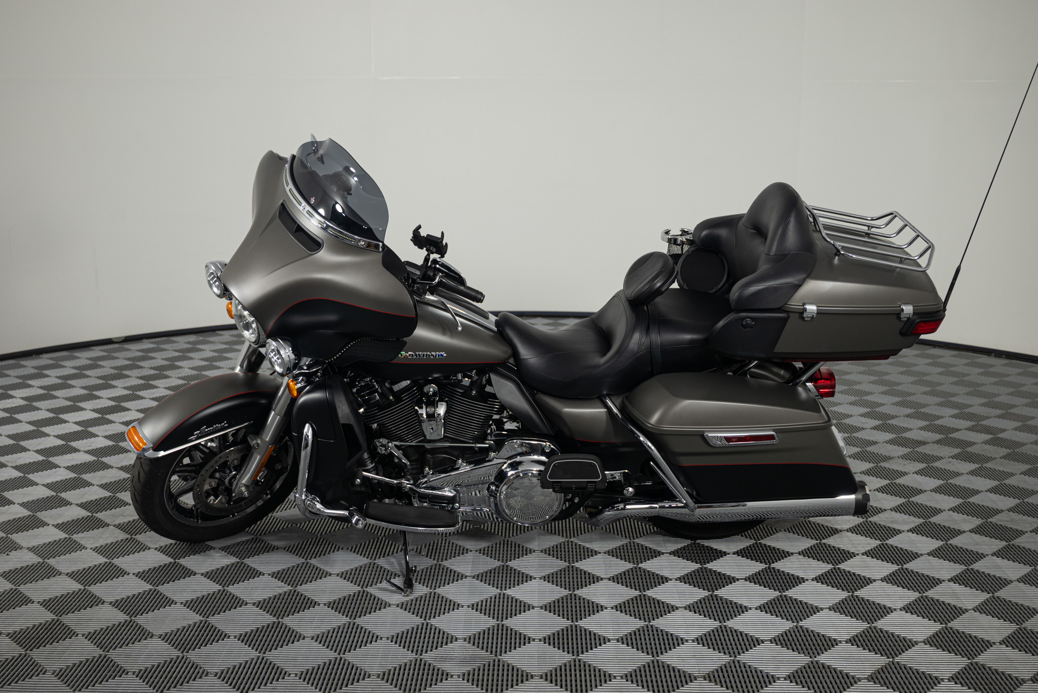 2018 Harley-Davidson® Ultra Limited MOTORCYCLE