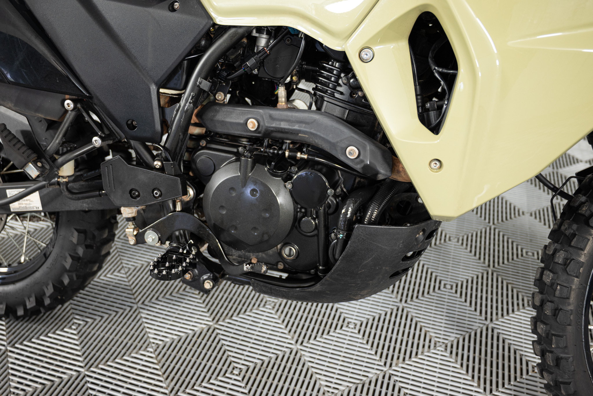 2022 KAWASAKI KLR 650 MOTORCYCLE