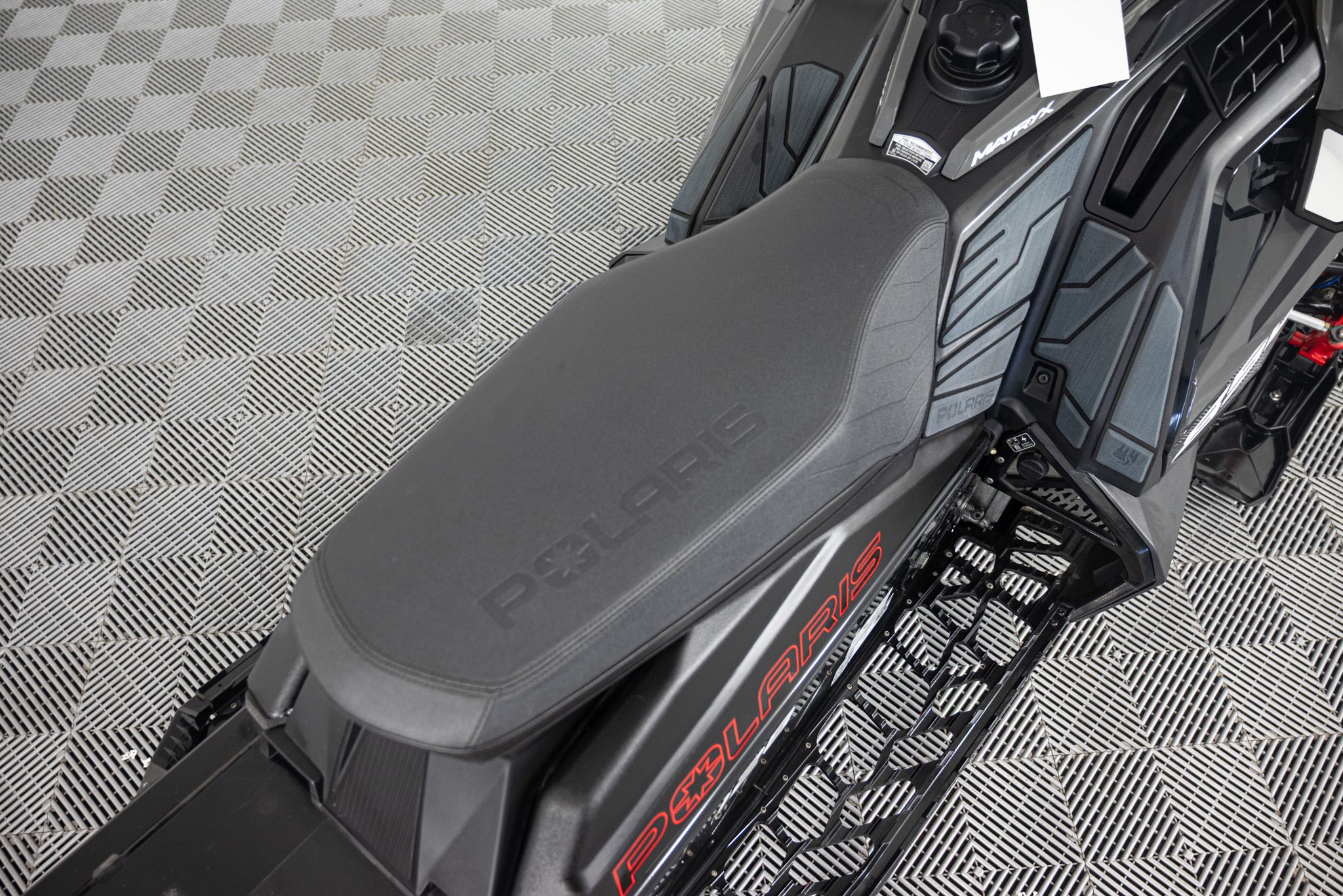2024 POLARIS 850 INDY XCR 128 SNOWMOBILE