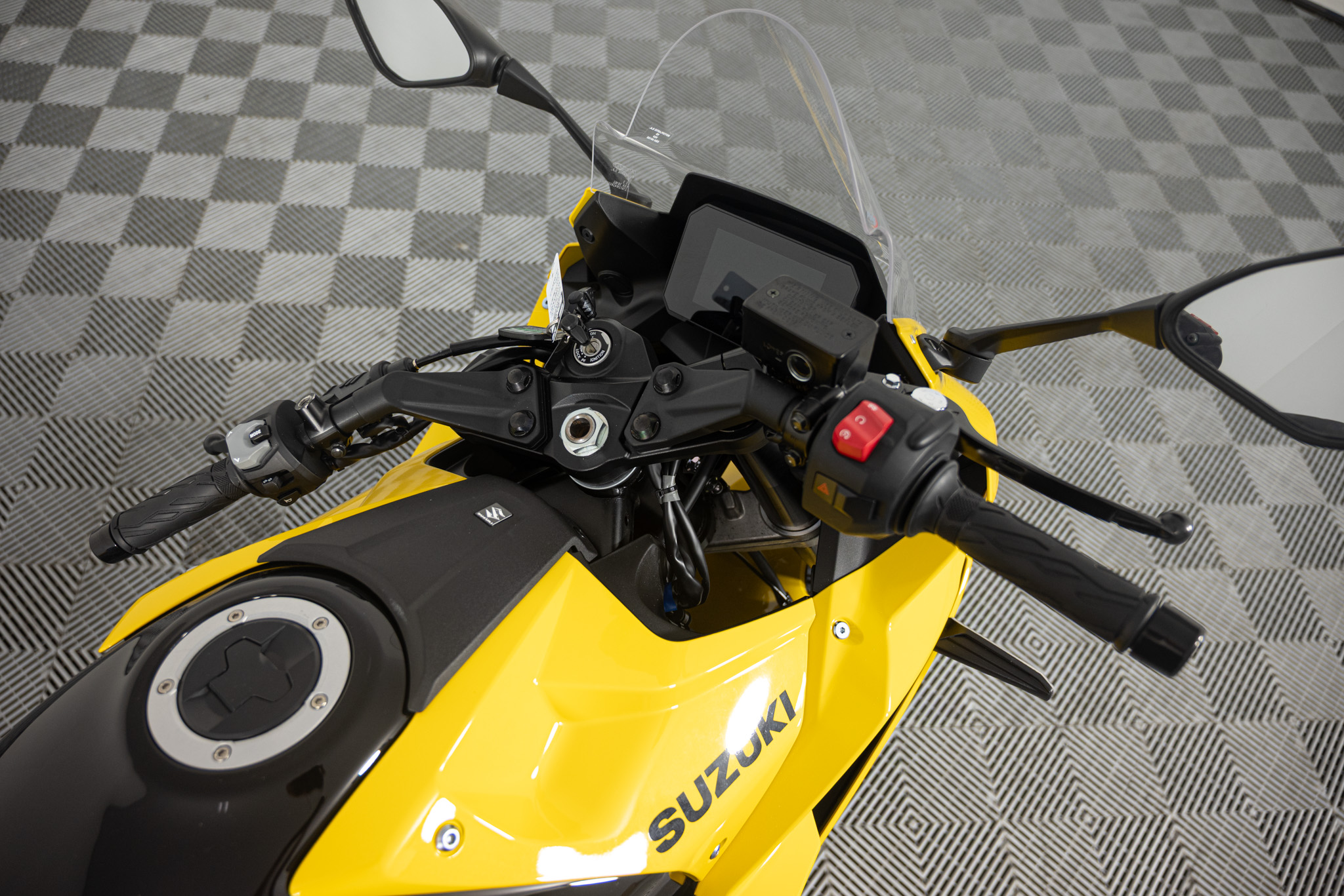 2024 SUZUKI GSX-8R MOTORCYCLE