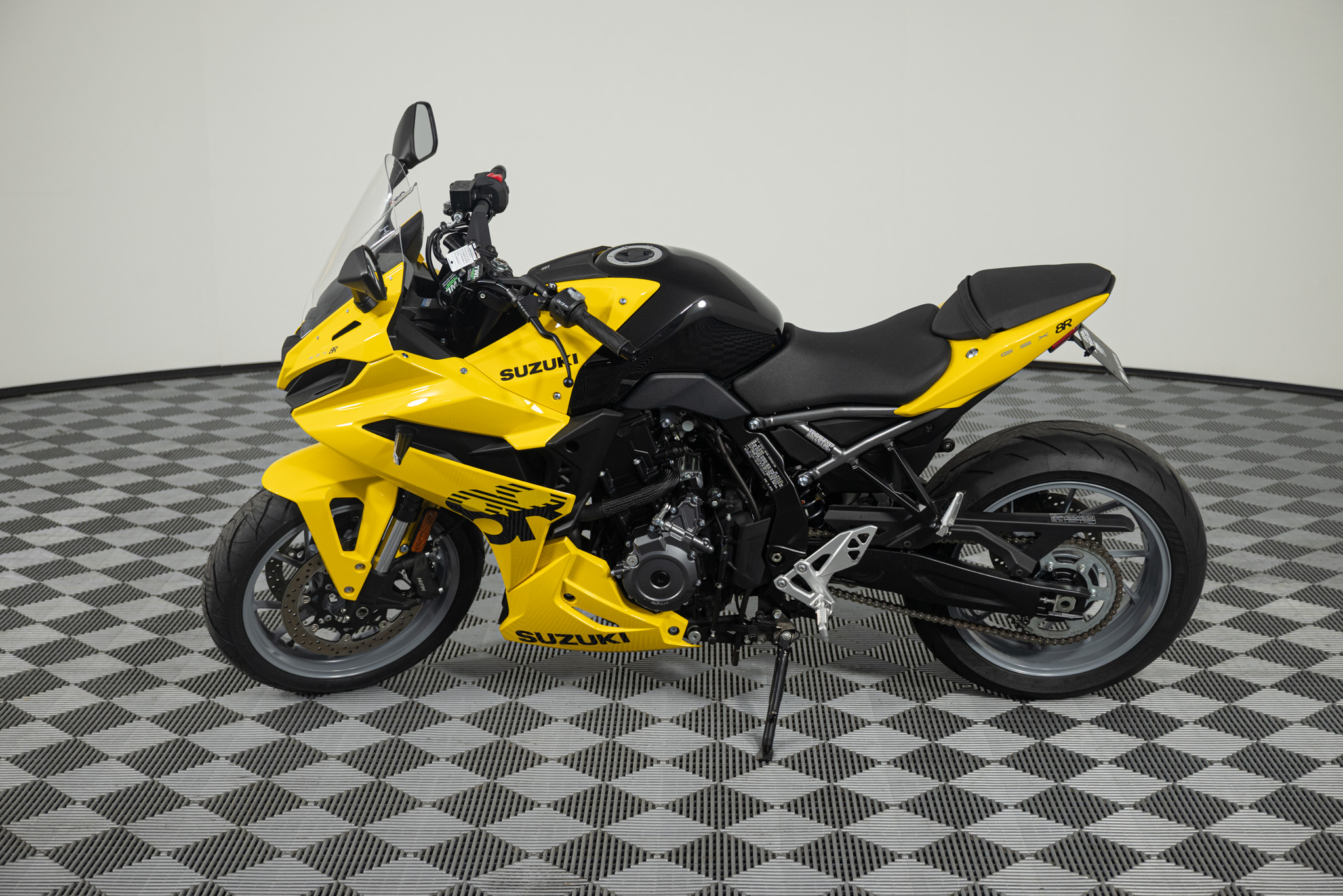 2024 SUZUKI GSX-8R MOTORCYCLE