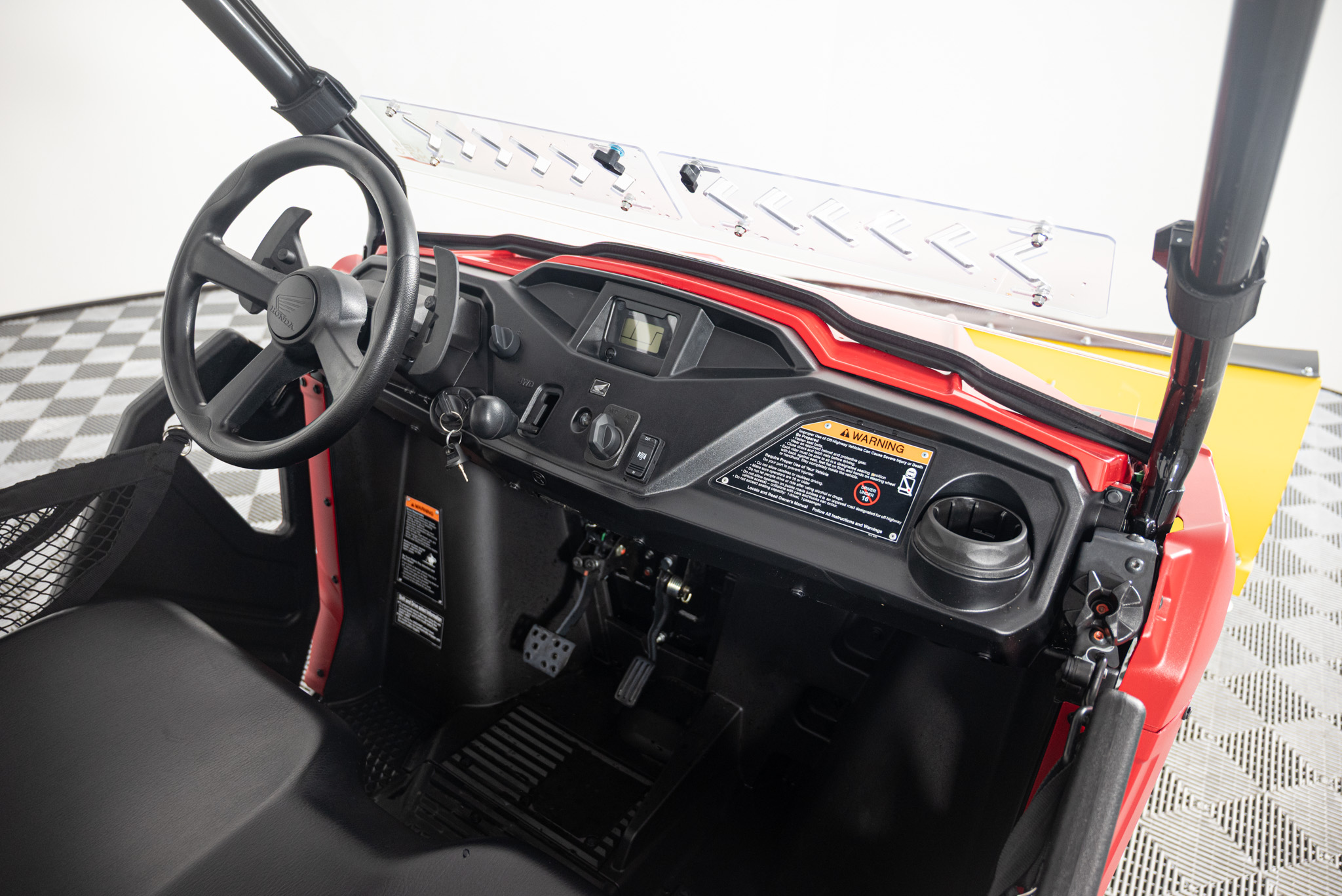 2025 HONDA Pioneer 520 UTV
