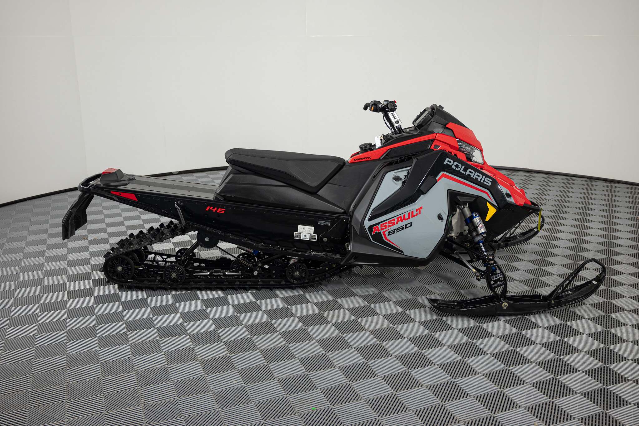 2025 POLARIS 850 Switchback Assault 146 SNOWMOBILE