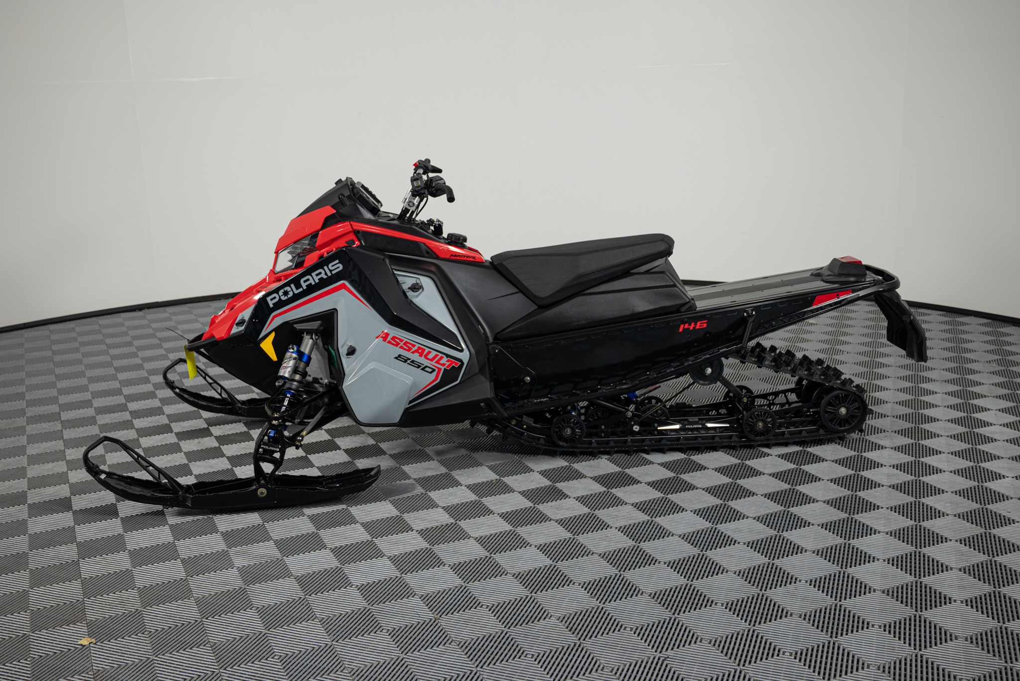 2025 POLARIS 850 Switchback Assault 146 SNOWMOBILE