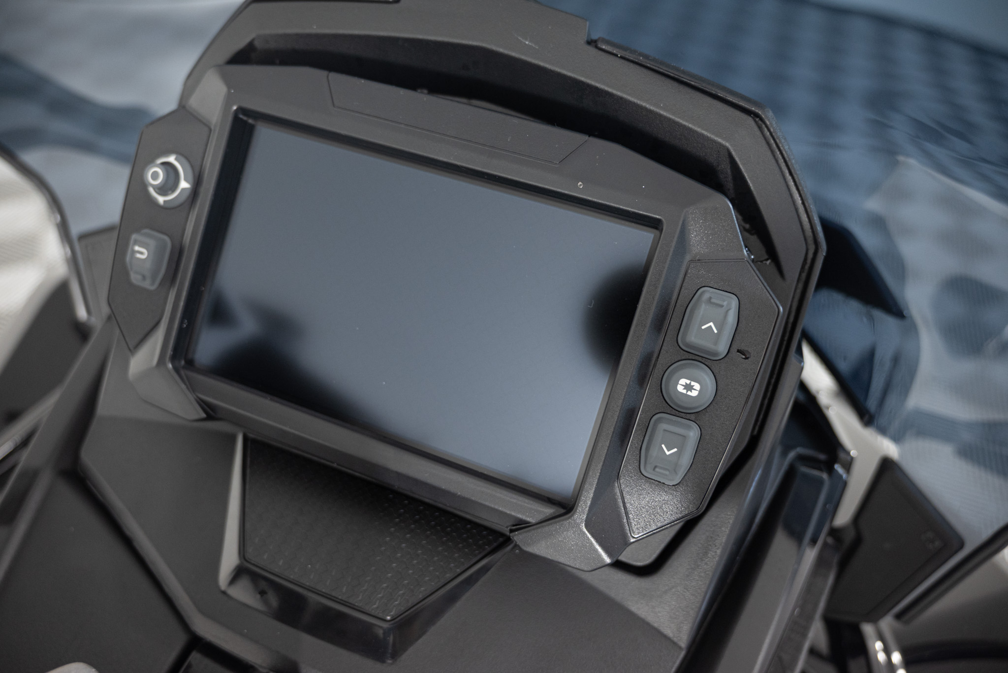 2025 POLARIS 9R SWITCHBACK ASSAULT 146 70TH LE SNOWMOBILE