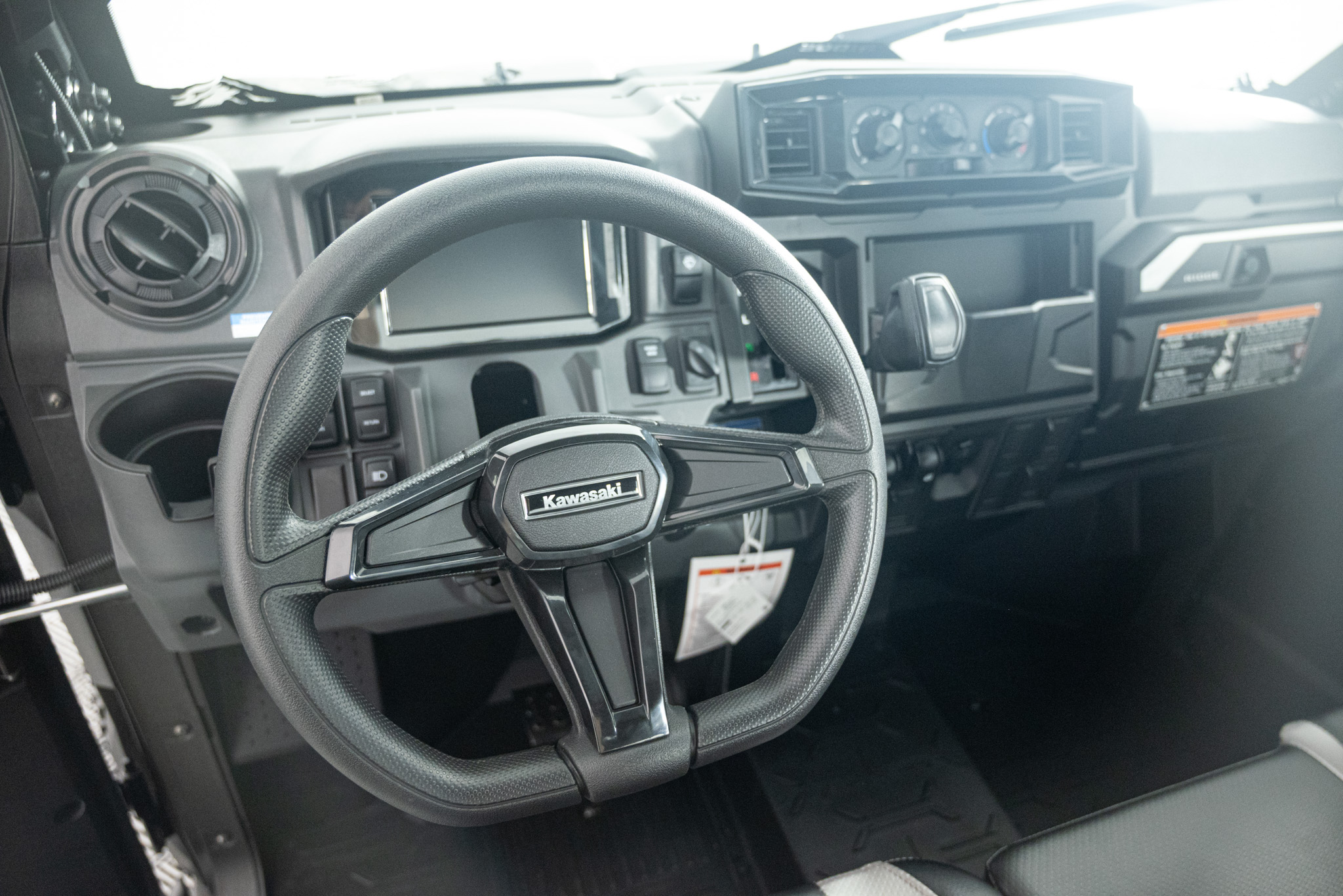 2026 KAWASAKI RIDGE CREW HVAC CAMO UTV