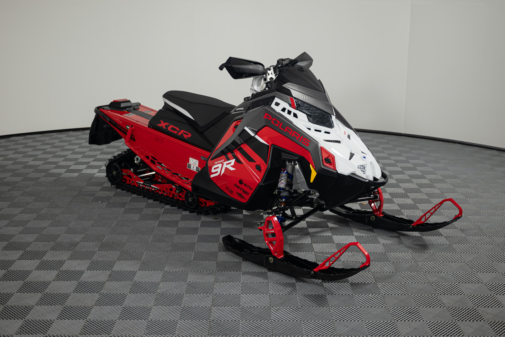 2026 POLARIS Patriot 9R INDY XCR 137 SNOWMOBILE