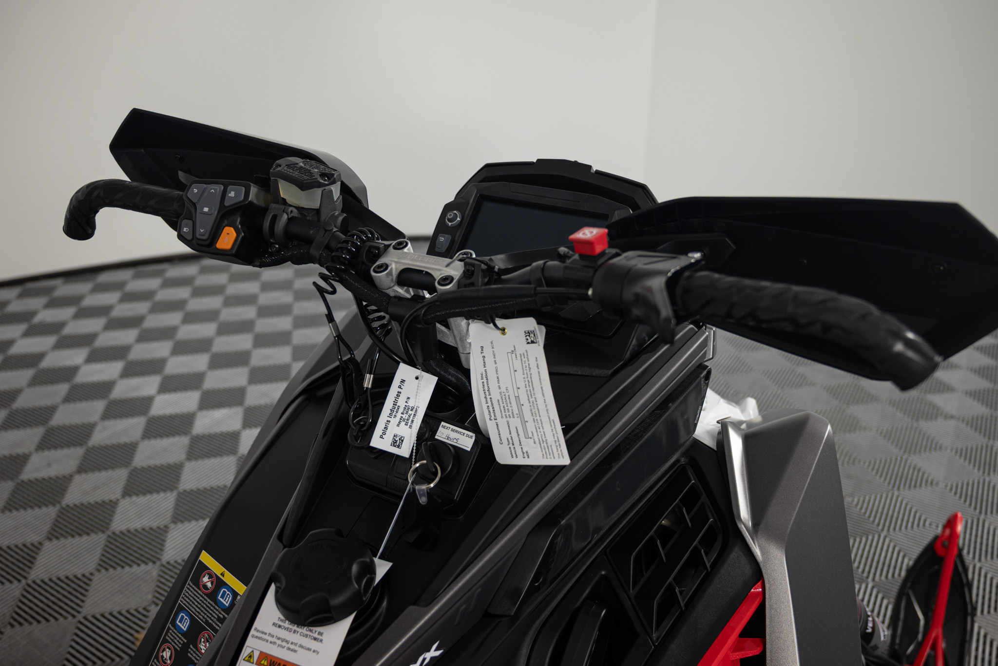 2026 POLARIS Patriot 9R INDY XCR 137 SNOWMOBILE