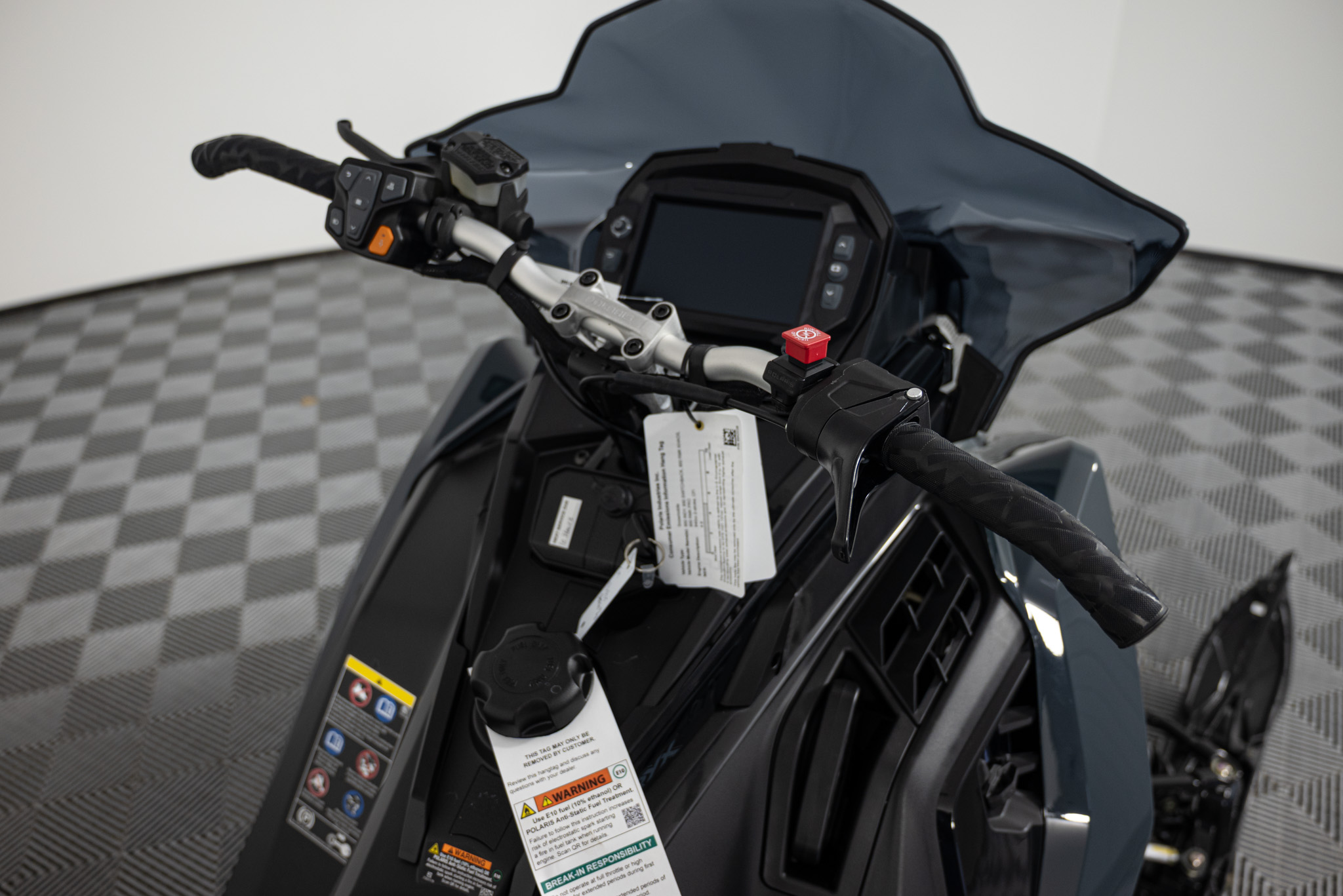 2026 POLARIS INDY XC 137 850 SNOWMOBILE