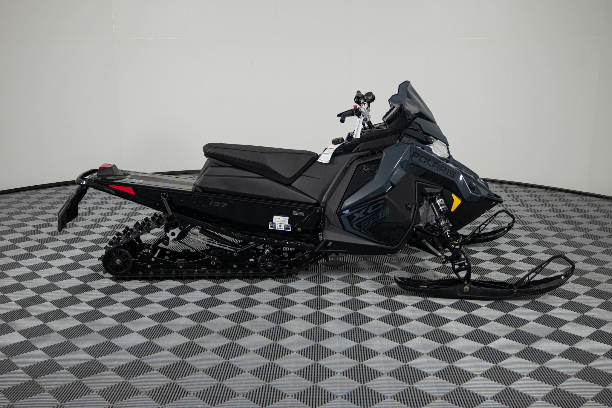 2026 POLARIS INDY XC 137 850 SNOWMOBILE