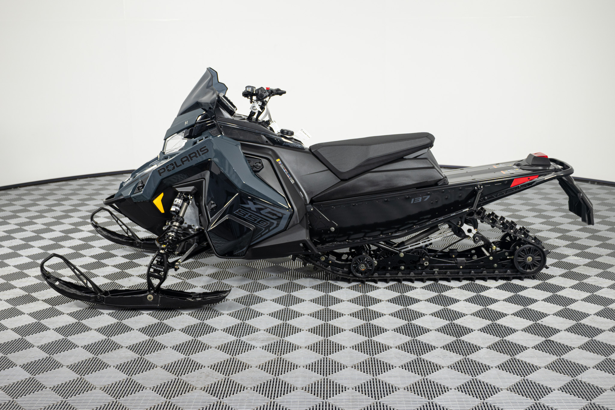 2026 POLARIS INDY XC 137 850 SNOWMOBILE
