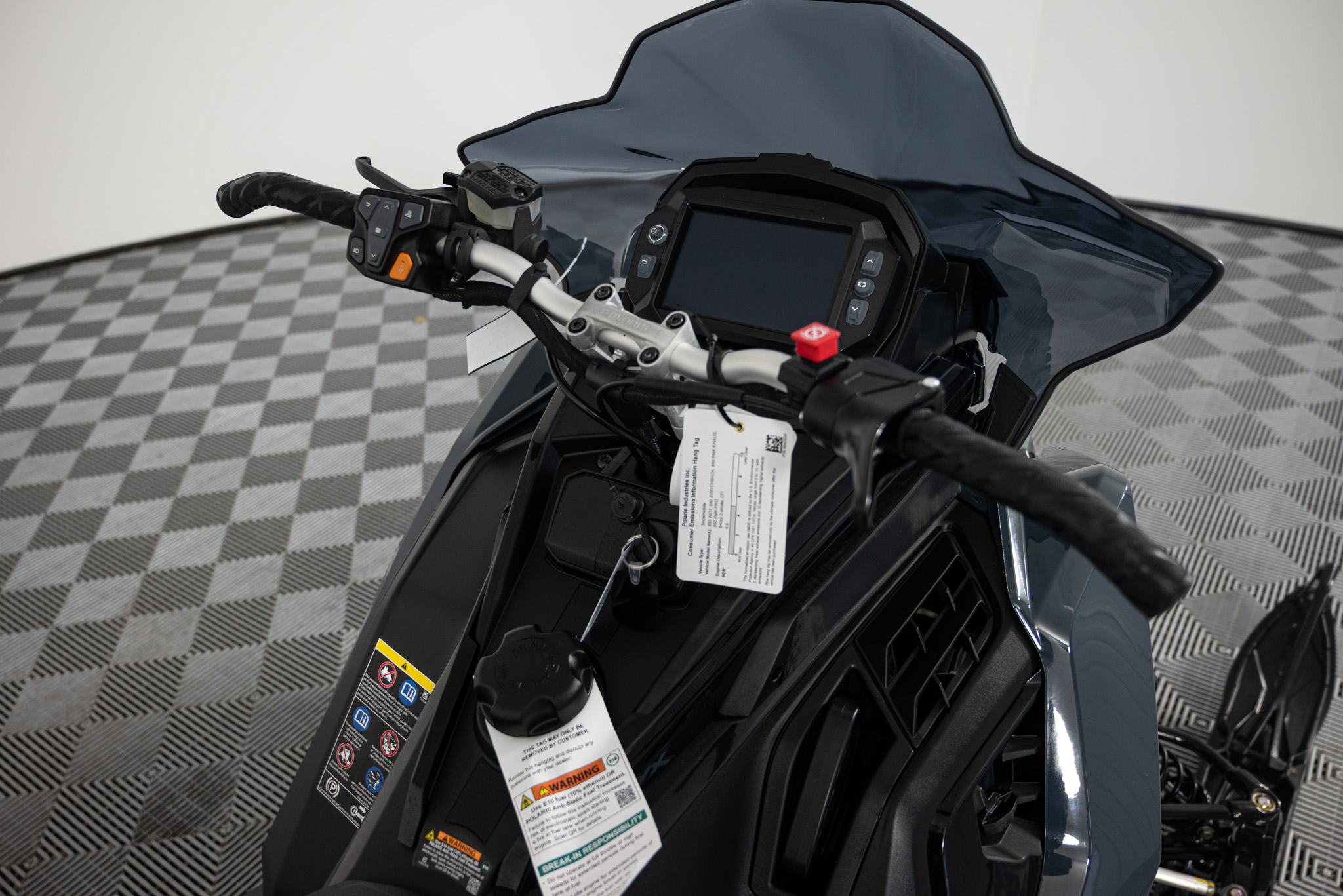 2026 POLARIS INDY XC 137 850 SNOWMOBILE