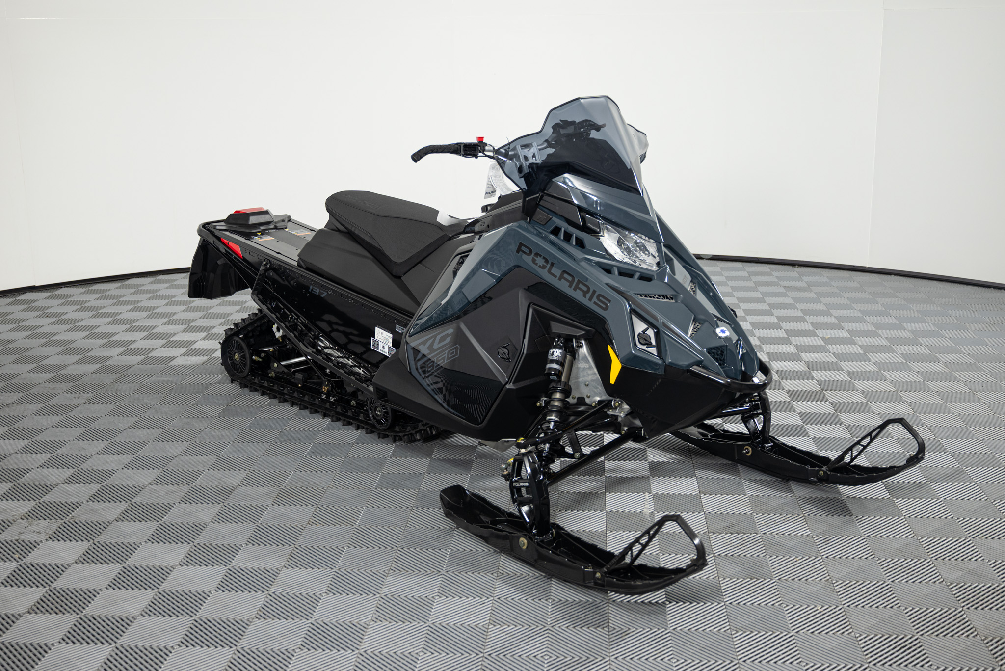 2026 POLARIS INDY XC 137 850 SNOWMOBILE