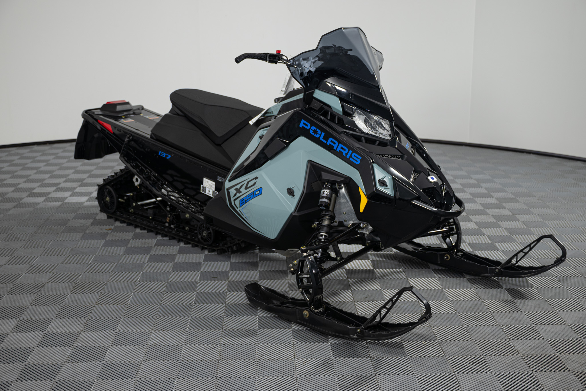 2026 POLARIS INDY XC 137 850 SNOWMOBILE