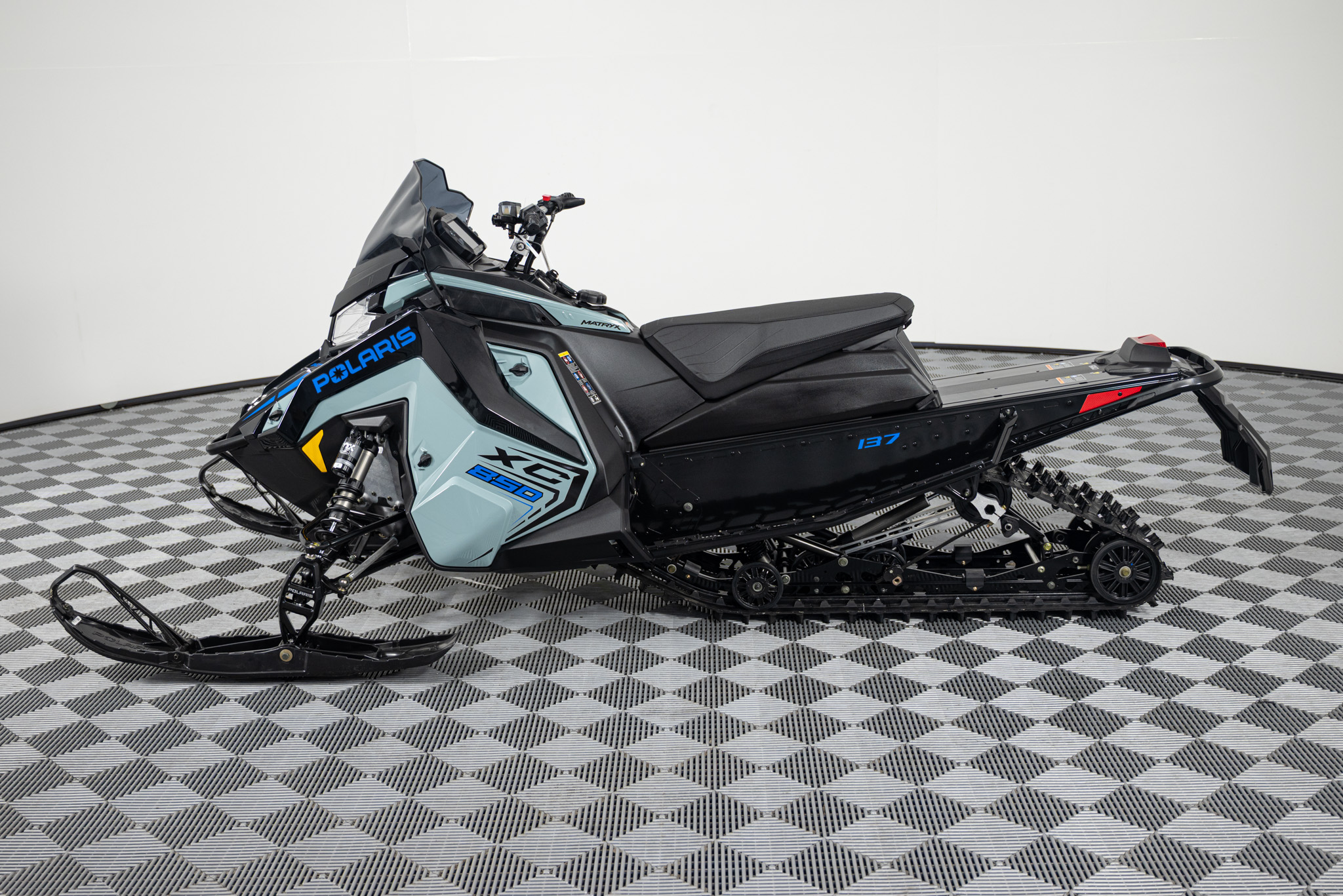 2026 POLARIS INDY XC 137 850 SNOWMOBILE