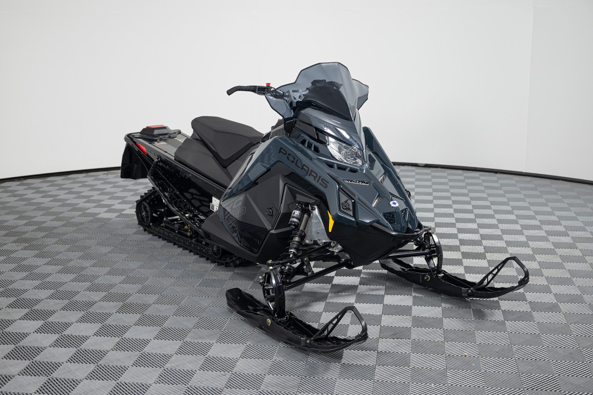 2026 POLARIS INDY XC 137 850 SNOWMOBILE