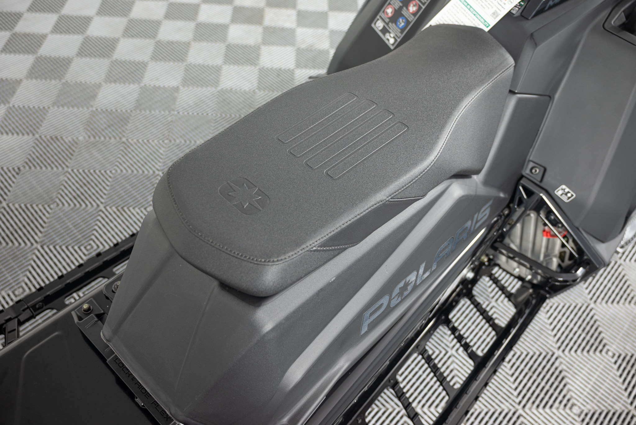2026 POLARIS 850 RMK KHAOS 155 2.75 in SNOWMOBILE