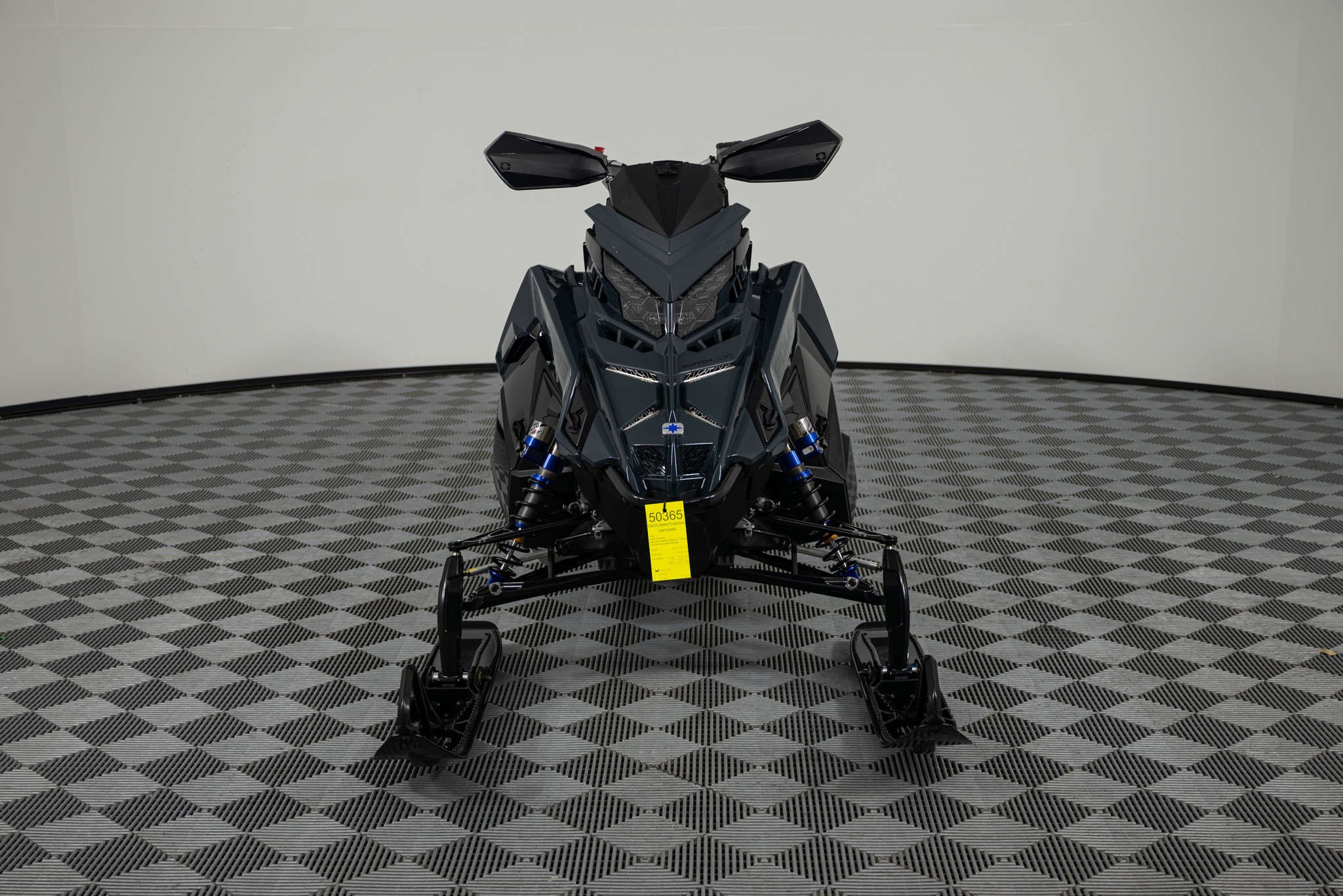 2026 POLARIS 850 Switchback Assault 146 Race IFS SNOWMOBILE