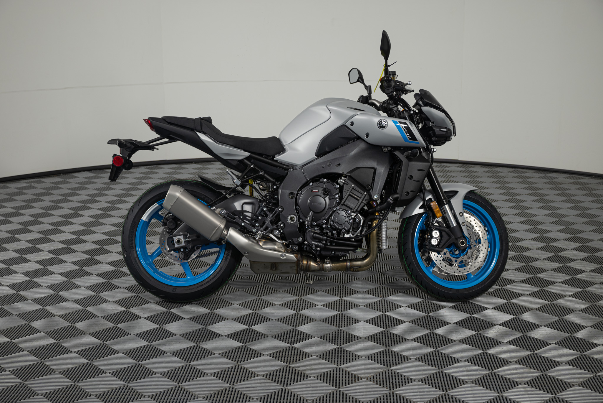 2026 YAMAHA MT-10 MOTORCYCLE