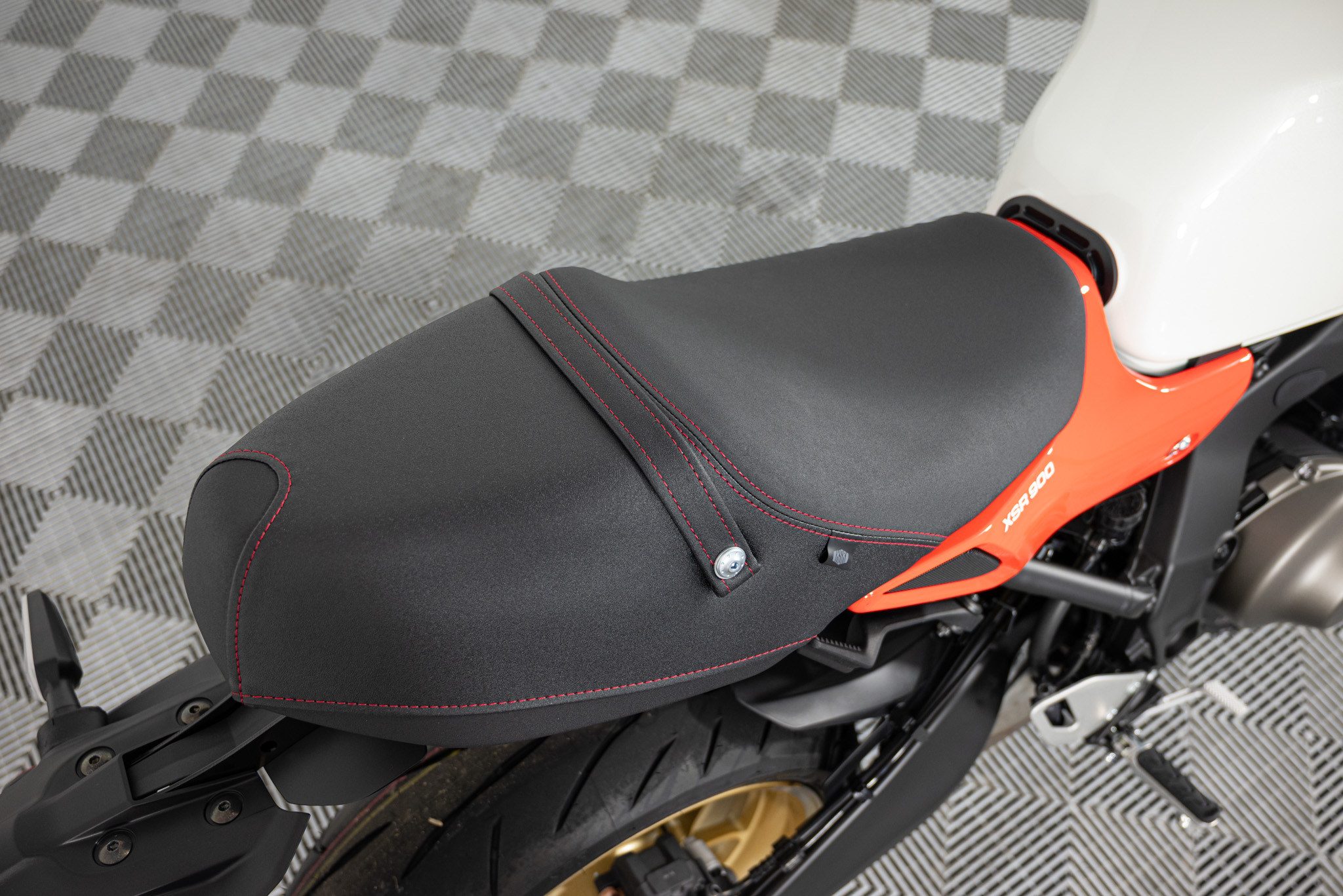 2026 YAMAHA XSR900 MOTORCYCLE