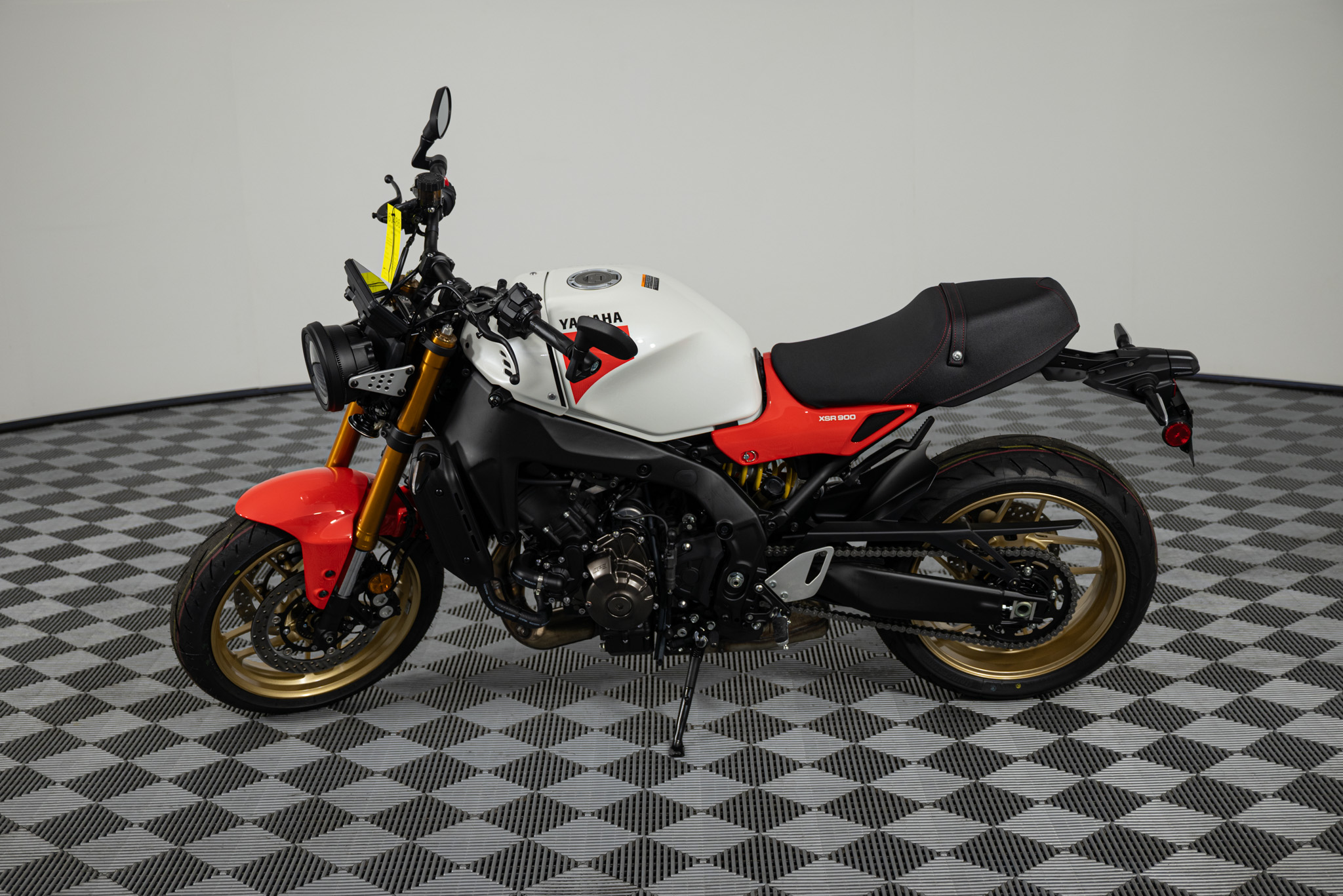 2026 YAMAHA XSR900 MOTORCYCLE