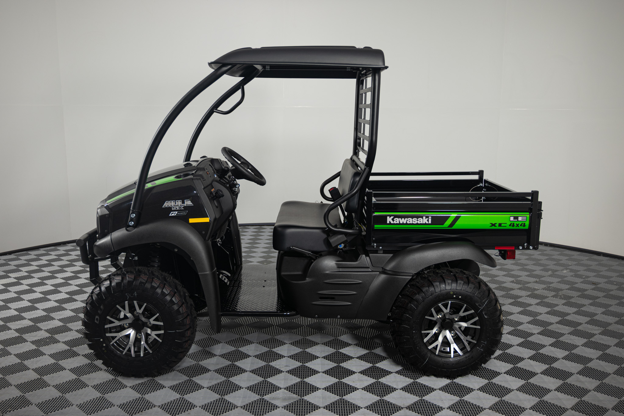 2027 KAWASAKI MULE SX 4x4 XC LE UTV
