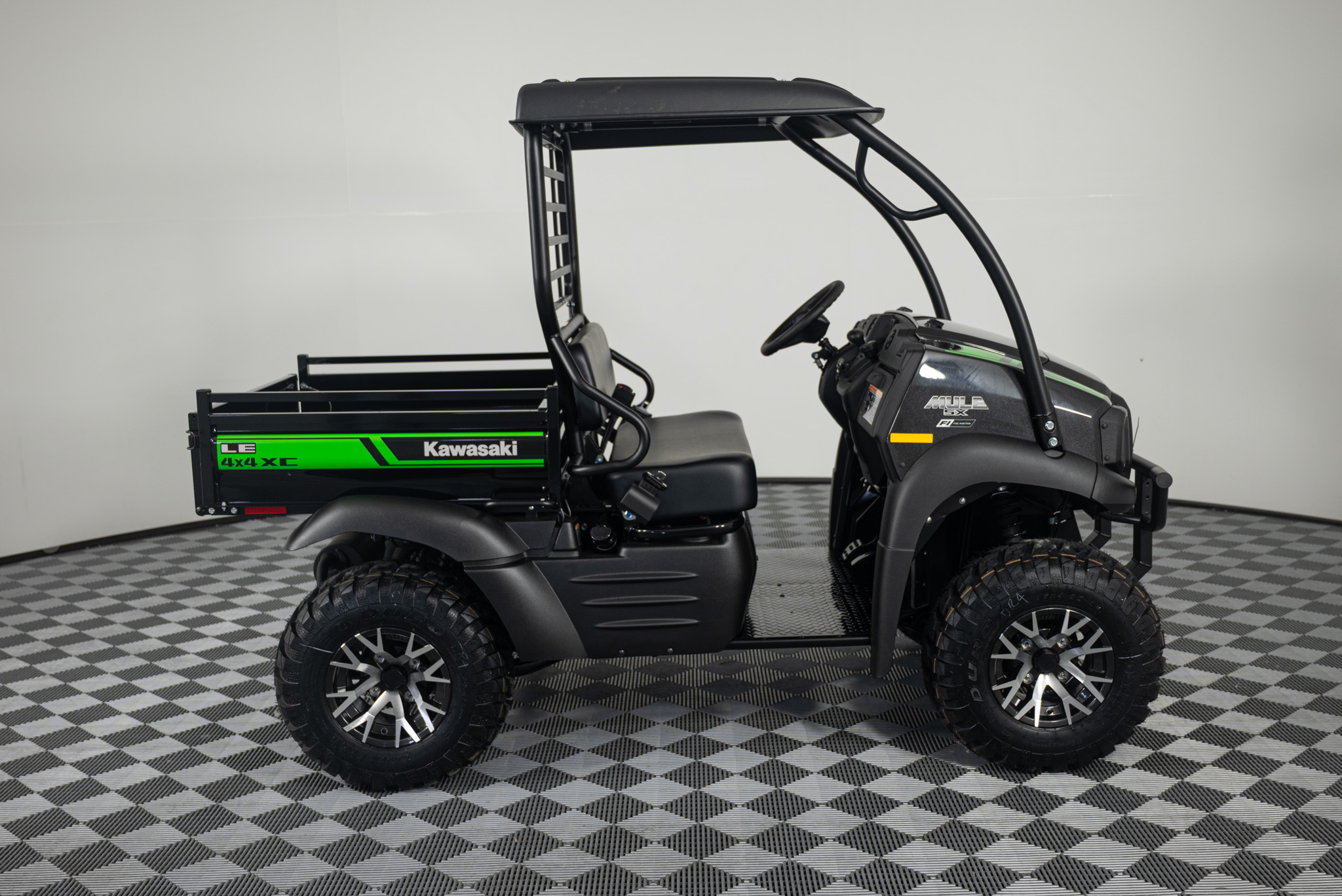 2027 KAWASAKI MULE SX 4x4 XC LE UTV