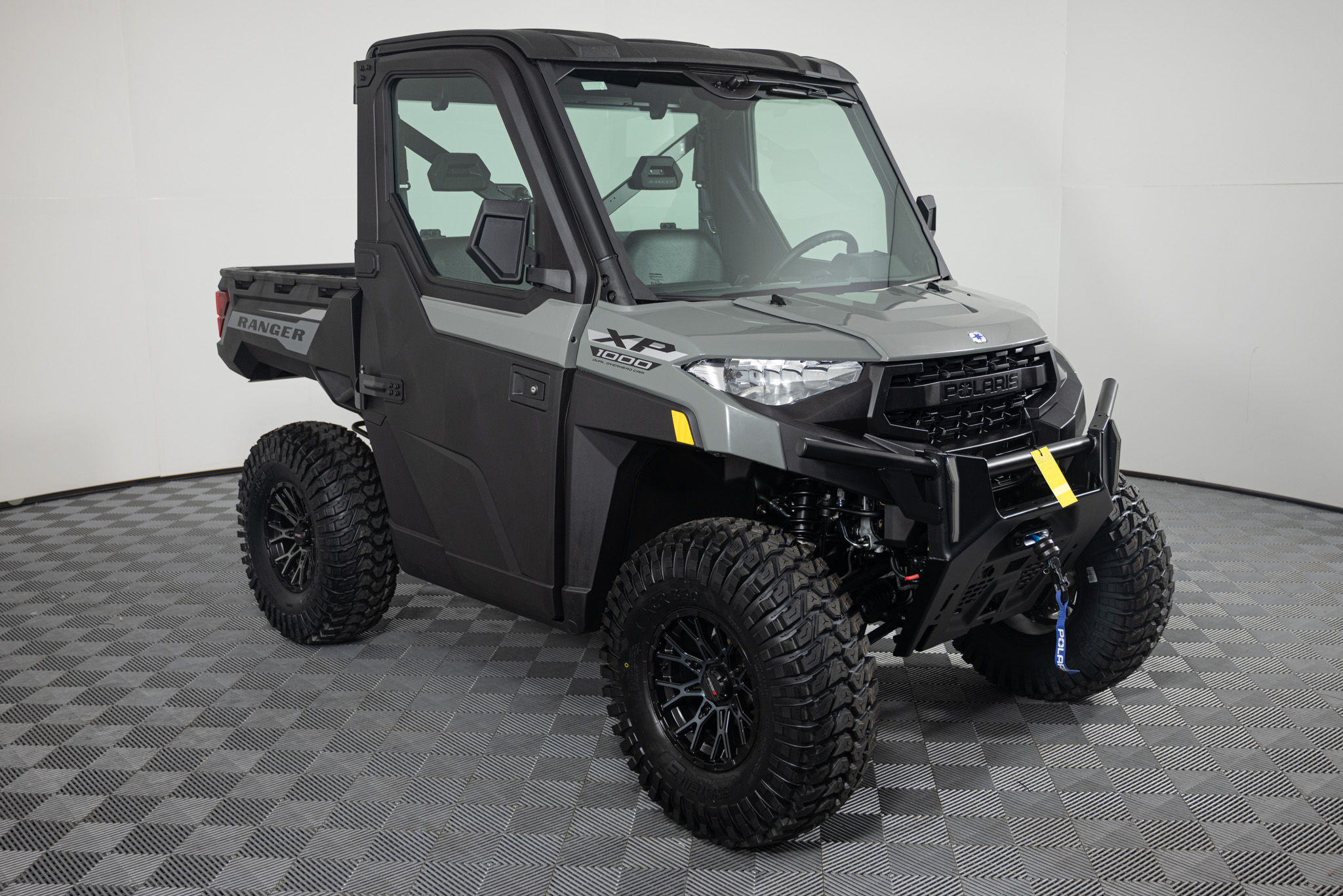 2027 Polaris RANGER XP 1000 CAB Side x Side