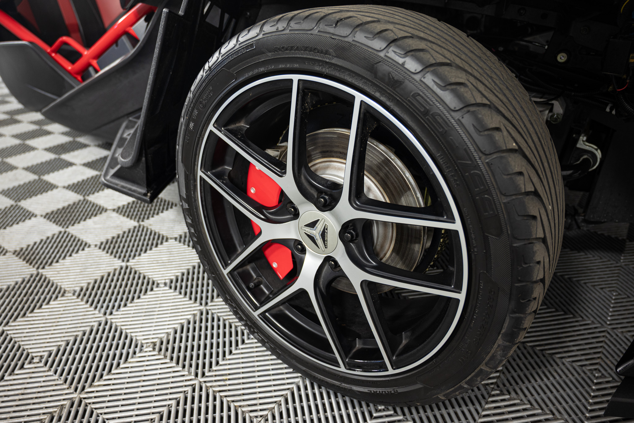 2016 POLARIS Slingshot SL LE black pearl MOTORCYCLE