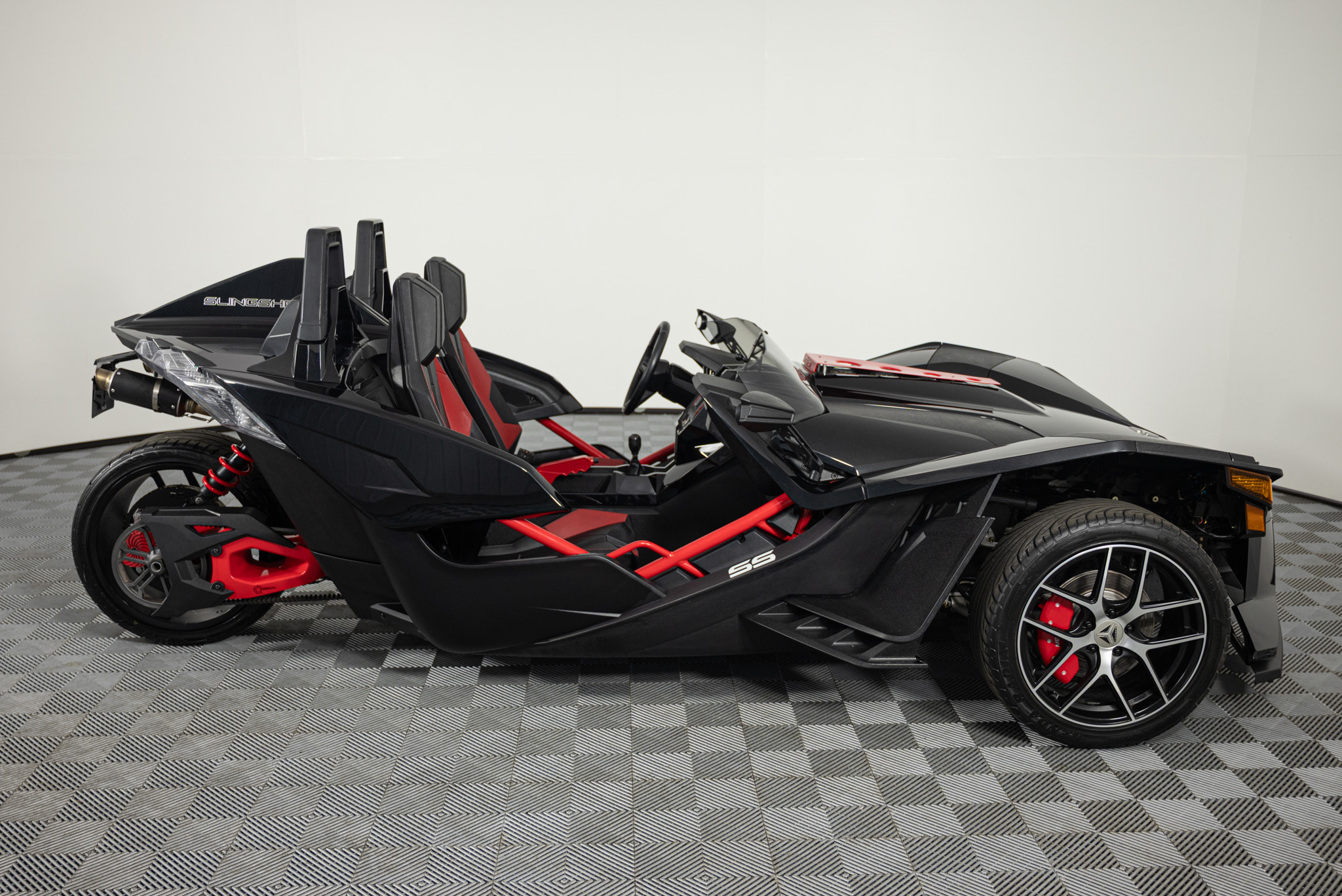 2016 POLARIS Slingshot SL LE black pearl MOTORCYCLE