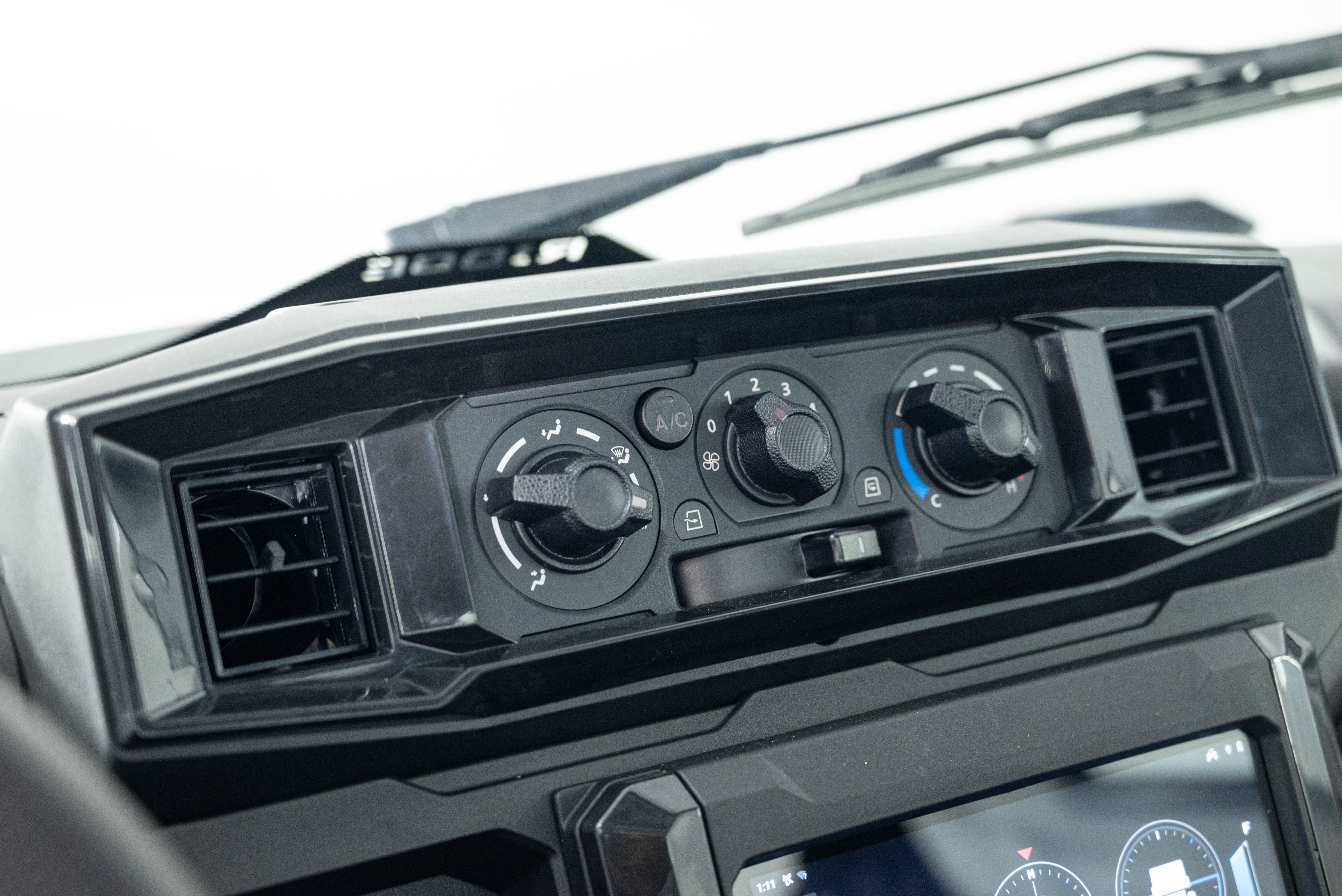 2025 Kawasaki RIDGE LIMITED HVAC Side x Side