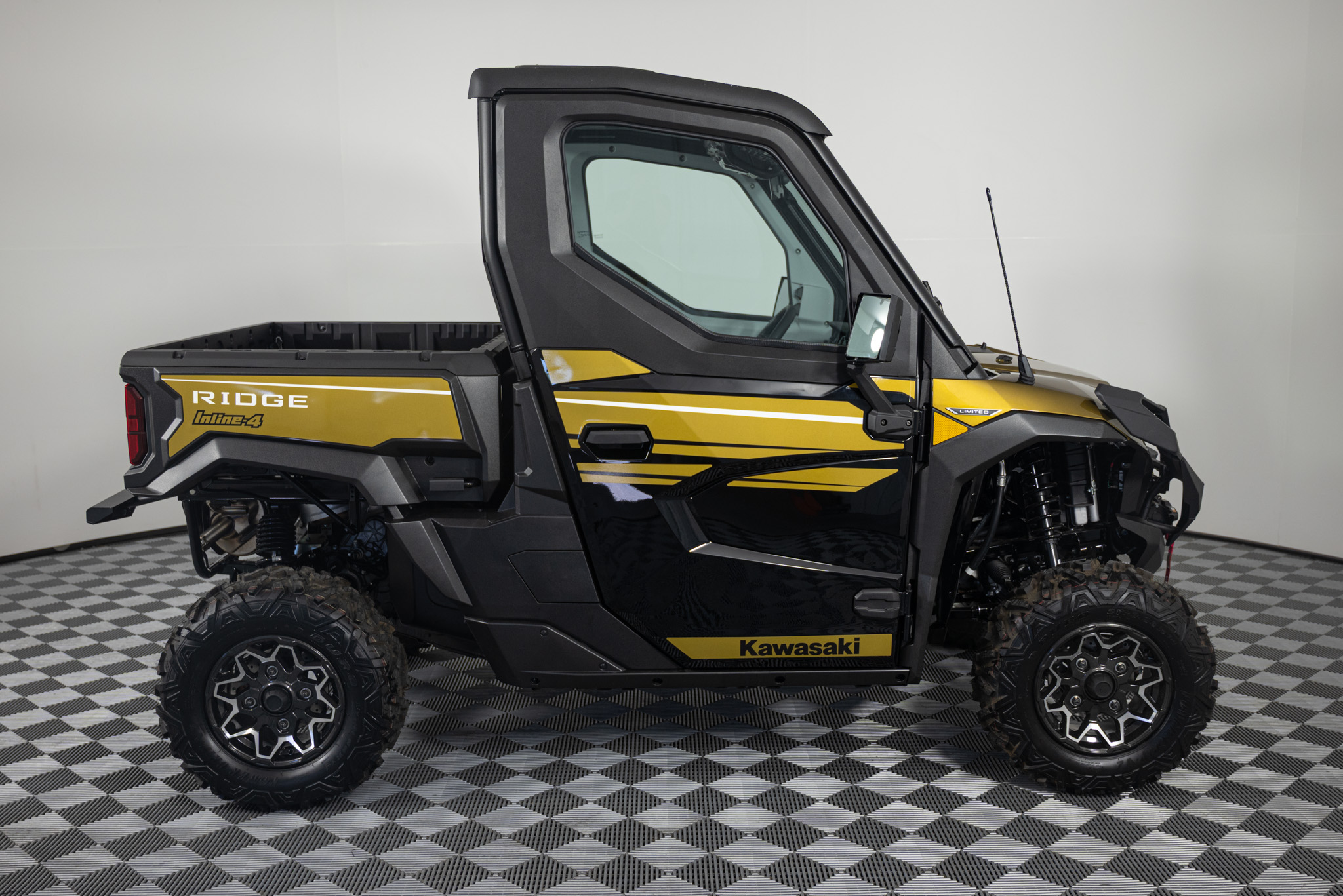 2025 Kawasaki RIDGE LIMITED HVAC Side x Side