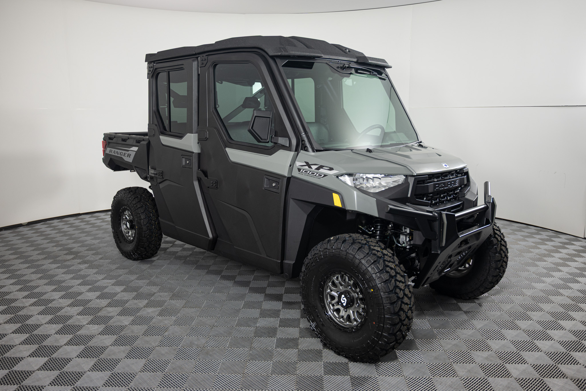 2027 Polaris RANGER CREW XP 1000 CAB Side x Side